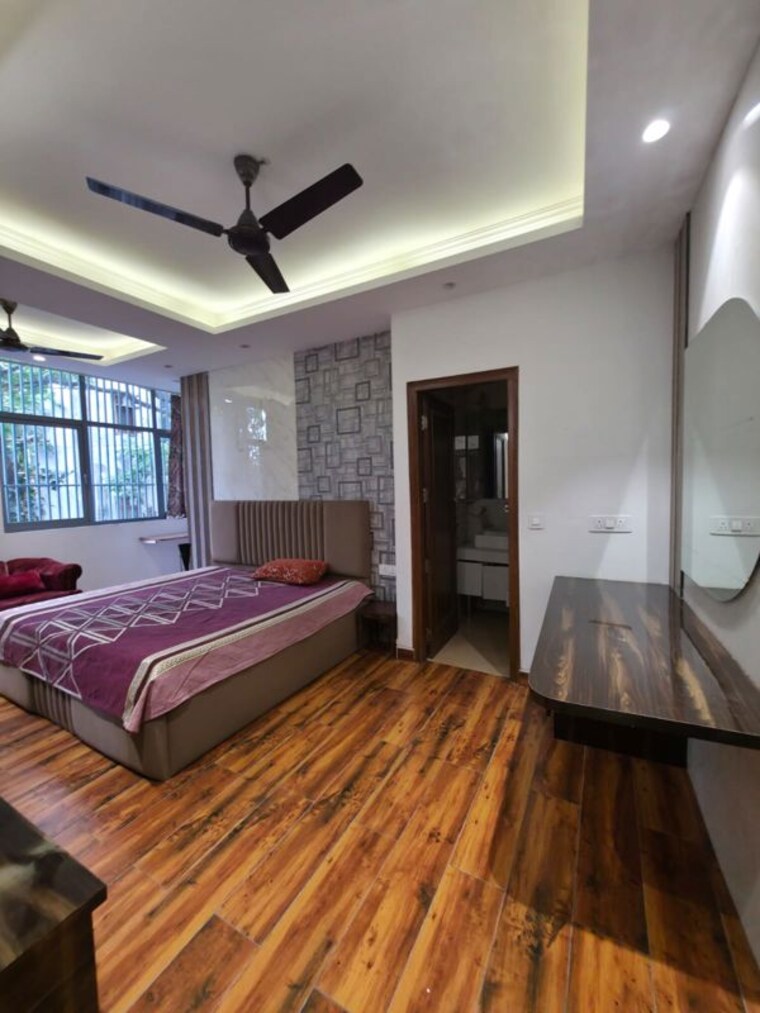 Bedroom, chittaranjan park 3 Bedroom 2097 Sq.Ft. Builder Floor In Chittaranjan Park Delhi 10702270