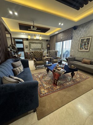 Living Room in 1 BHK Builder Floor at Sector 23a – for Rent