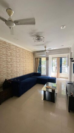 1.5 BHK +Apartment For Rent in Bandra West