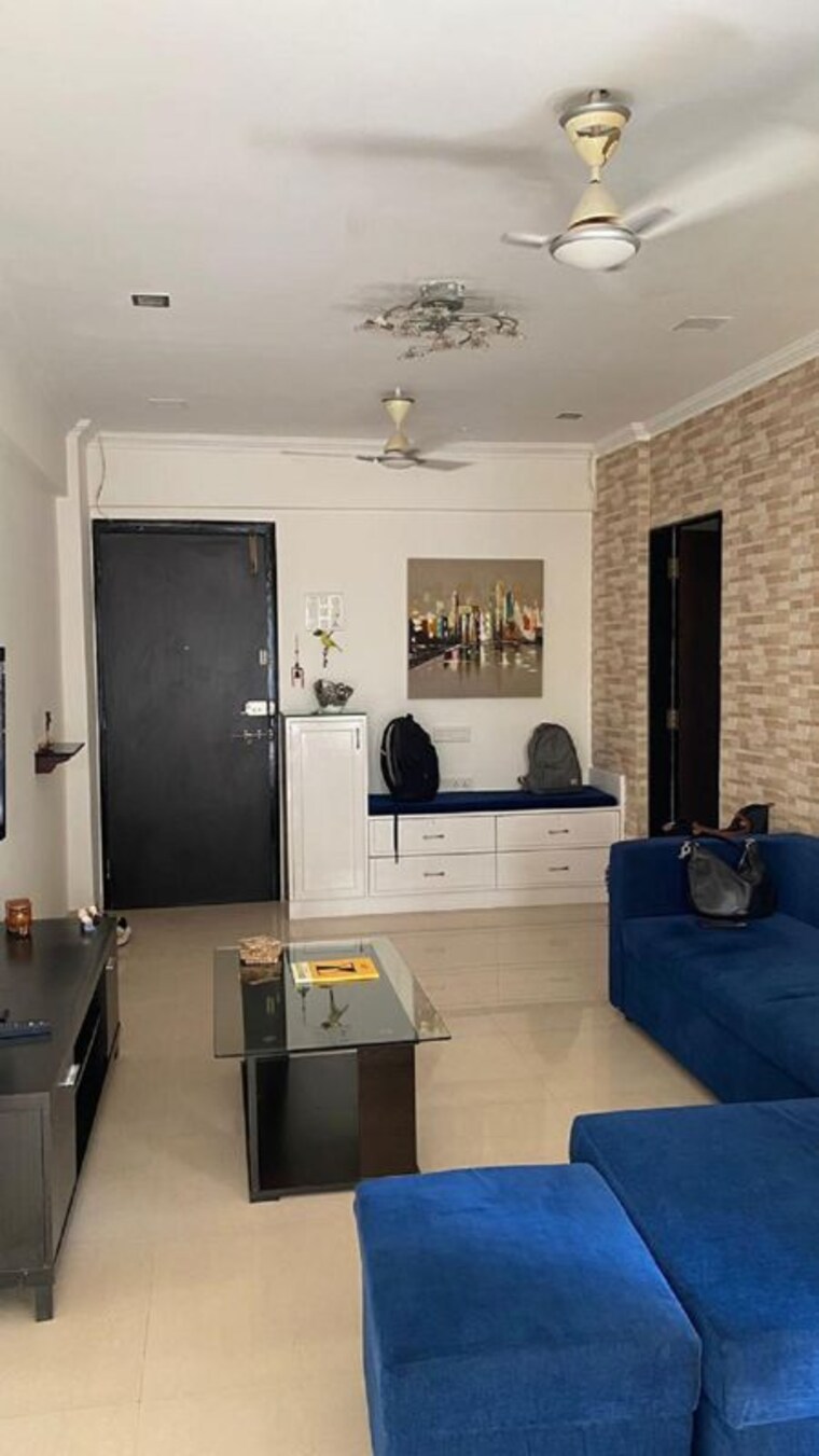 Living Room, bandra west 1.5 Bedroom 600 Sq.Ft. Apartment In Bandra West Mumbai 10702153
