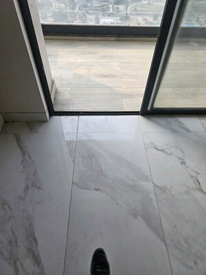 Balcony in 1 BHK Builder Floor at Sector 21 – for Rent