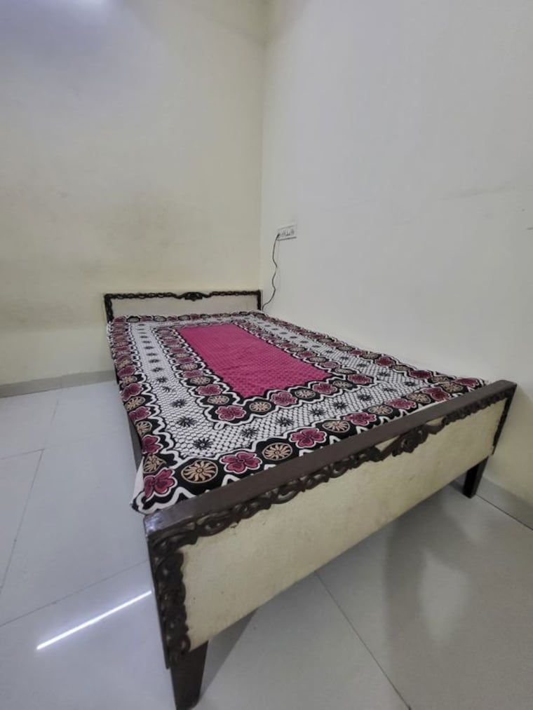 Room, tilak nagar 1 Bedroom 450 Sq.Ft. Apartment In Tilak Nagar Indore 10702255