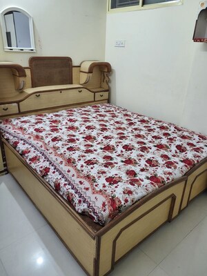 Room in 1 BHK Apartment at Tilak Nagar – for Rent