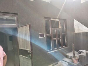 Kitchen in 2 BHK Apartment at Unitech Uniworld Gardens, Sector 47 – for Rent