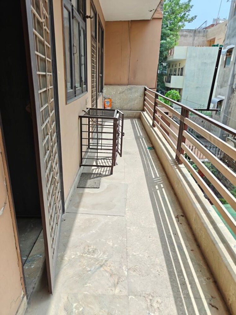 Balcony, sector 45 3 Bedroom 1550 Sq.Ft. Builder Floor In Sector 45 Gurgaon 10702320