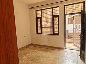 3 BHK Builder Floor For Rent in Sector 45