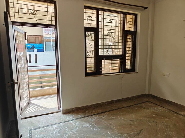 Room, sector 45 3 Bedroom 1550 Sq.Ft. Builder Floor In Sector 45 Gurgaon 10702320