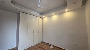 Room in 3 BHK Apartment at Freedom Fighters Enclave – for Rent