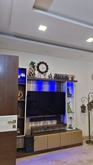 Furnished Amenities in 4 BHK Independent House at Kavi Nagar – for Sale