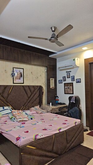 Team Area in 4 BHK Independent House at Kavi Nagar – for Sale