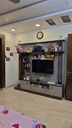Furnished Amenities in 4 BHK Independent House at Kavi Nagar – for Sale