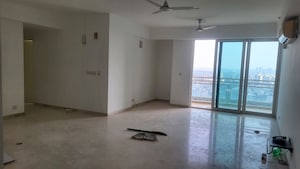 Room in 4 BHK Apartment at DLF Park Place, Sector 54 – for Rent