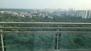4 BHK Apartment For Rent in DLF Park Place, Sector 54