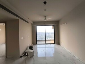 Room in 1 BHK Builder Floor at Sector 21 – for Rent