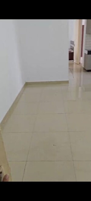 Room in 3 BHK Apartment at Landmark The Homes 81, Sector 81 – for Rent