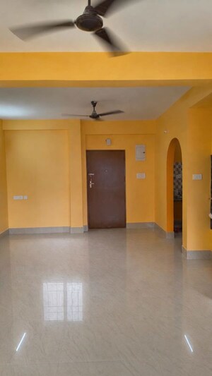 Room in 3 BHK Apartment at New Town Action Area ii – for Rent
