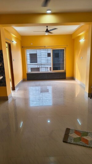 Room in 3 BHK Apartment at New Town Action Area ii – for Rent