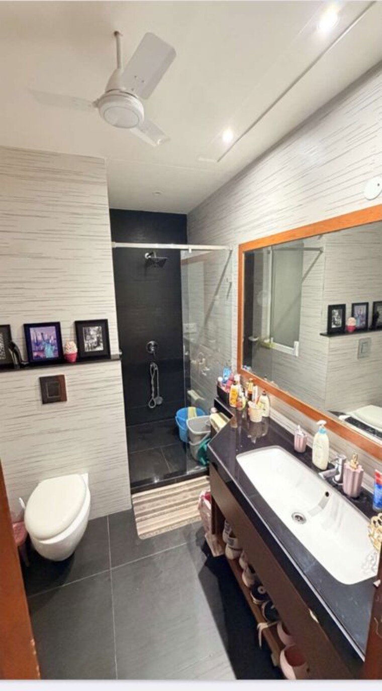 Exterior View, dlf phase ii 3 Bedroom 1410 Sq.Ft. Builder Floor In Dlf Phase ii Gurgaon 10688296