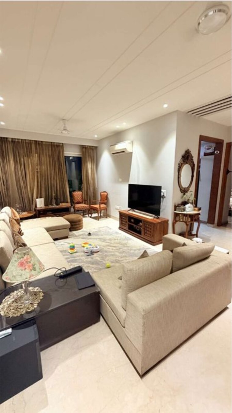 Bedroom, dlf phase ii 3 Bedroom 1410 Sq.Ft. Builder Floor In Dlf Phase ii Gurgaon 10688296