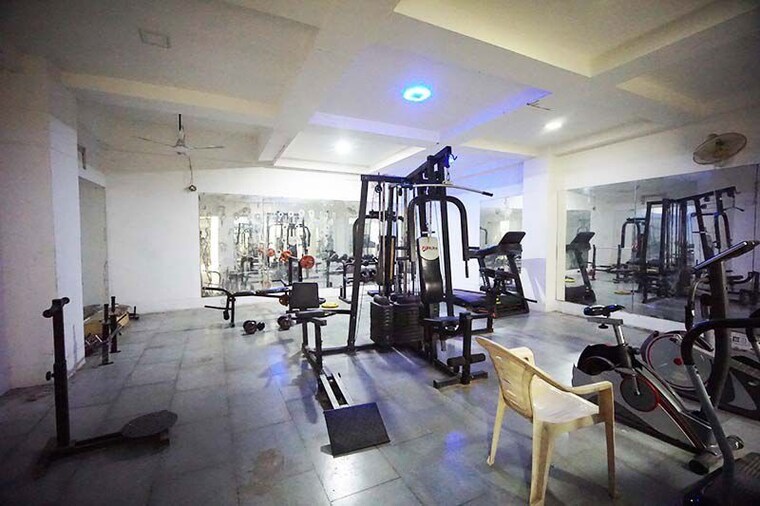 Gym, gota 3 Bedroom 190 Sq.Yd. Apartment In Gota Ahmedabad 10702393