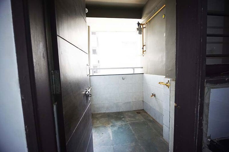 Bathroom, gota 3 Bedroom 190 Sq.Yd. Apartment In Gota Ahmedabad 10702393