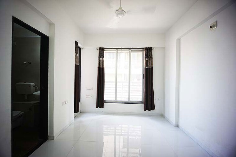 Room, gota 3 Bedroom 190 Sq.Yd. Apartment In Gota Ahmedabad 10702393