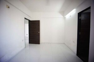 Room in 3 BHK Apartment at Gota – for Sale