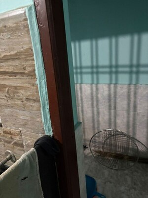 Bathroom in 1 BHK Builder Floor at Pachpedi Naka – for Rent