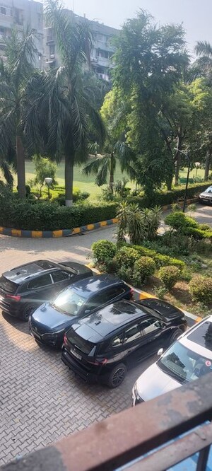 4 BHK Apartment For Sale in Patparganj