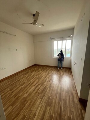 Room in 3 BHK Apartment at G Corp The Icon, Thanisandra Main Road – for Rent