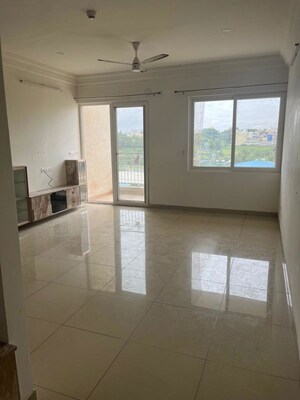 Room in 3 BHK Apartment at G Corp The Icon, Thanisandra Main Road – for Rent