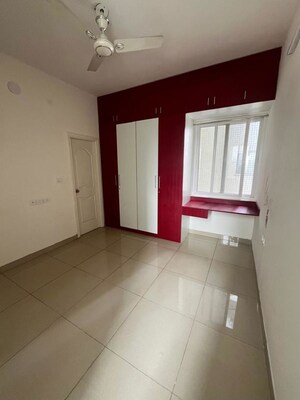 Room in 3 BHK Apartment at G Corp The Icon, Thanisandra Main Road – for Rent