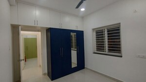 Room in 2.5 BHK Apartment at Fortune Green Homes Sapphire, Tellapur – for Rent