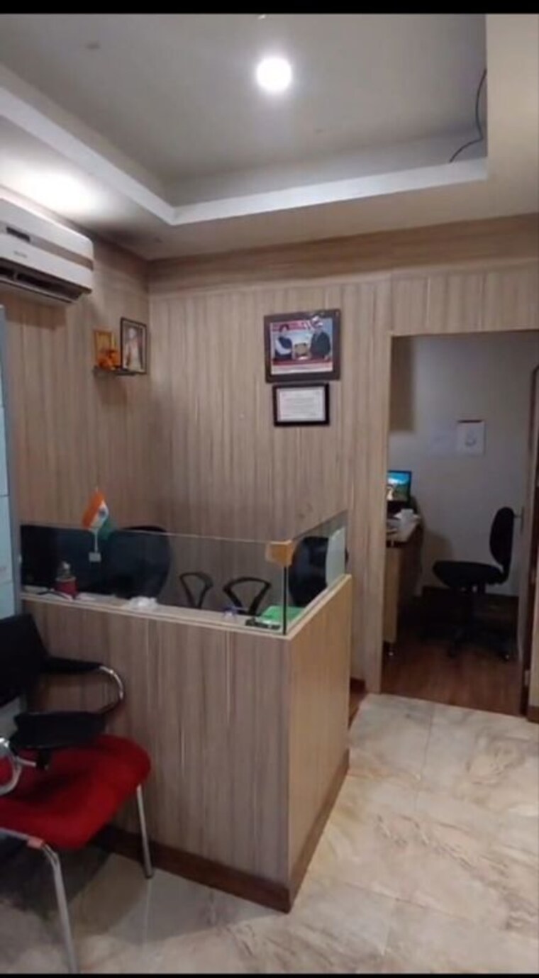 Team Area, vashi-railway-station-commercial-complex Commercial Office Space 2400 Sq.Ft. In Vashi Sector 30a Navi Mumbai 10702436