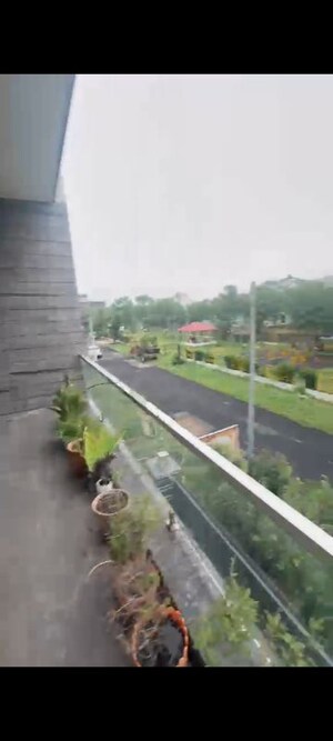 Balcony in 6 BHK Independent House at Eco City 1 – for Sale