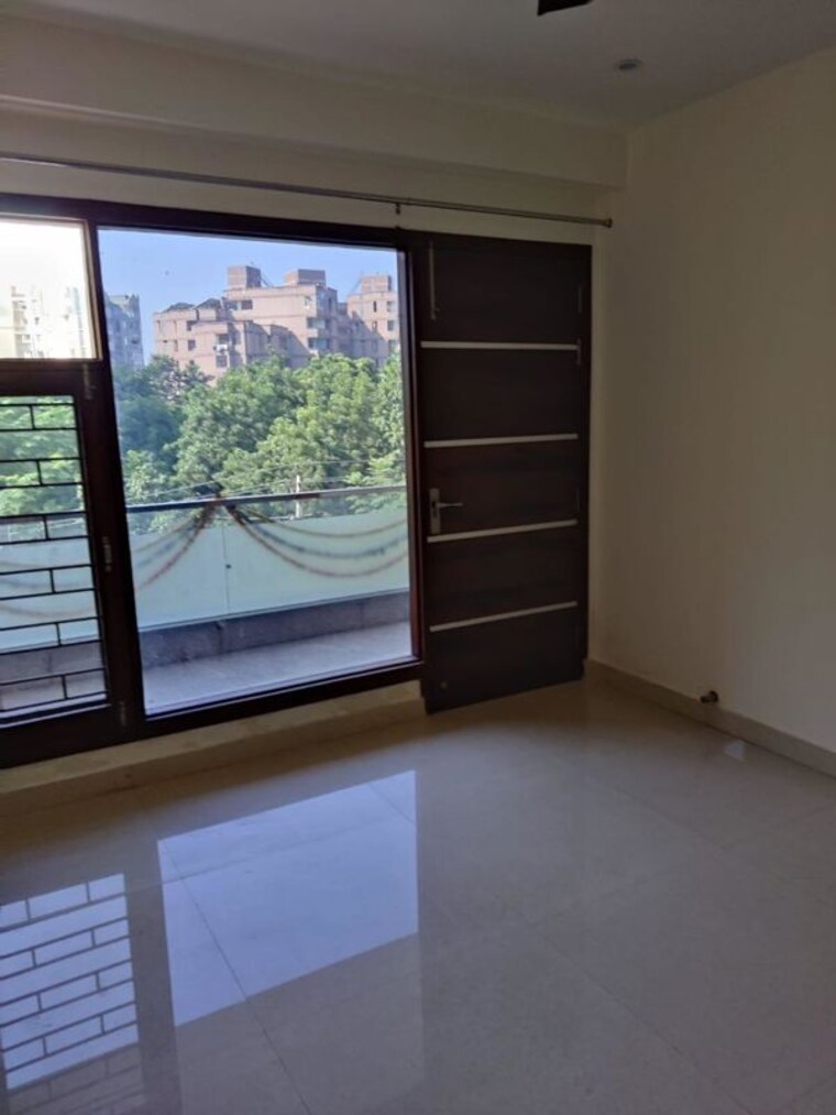 Room, sector 45 3 Bedroom 1850 Sq.Ft. Builder Floor In Sector 45 Gurgaon 10702453