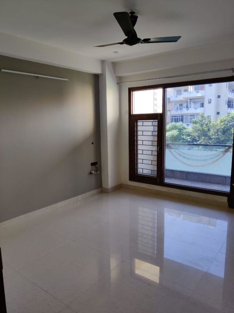 Room, sector 45 3 Bedroom 1850 Sq.Ft. Builder Floor In Sector 45 Gurgaon 10702453
