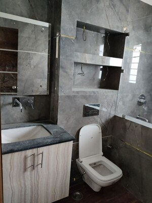 Kitchen in 3 BHK Builder Floor at Sector 45 – for Rent
