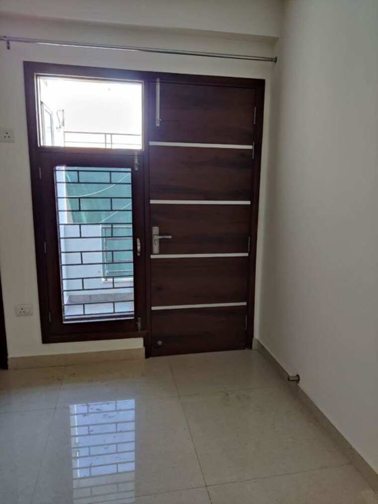 Room, sector 45 3 Bedroom 1850 Sq.Ft. Builder Floor In Sector 45 Gurgaon 10702453