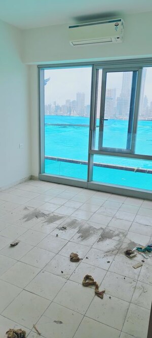 Room in 2 BHK Apartment at Piramal Aranya, Byculla – for Sale