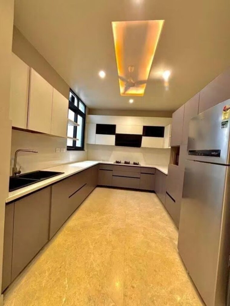 Kitchen, bptp-amstoria 3 Bedroom 181 Sq.Yd. Builder Floor In Sector 102 Gurgaon 10702449