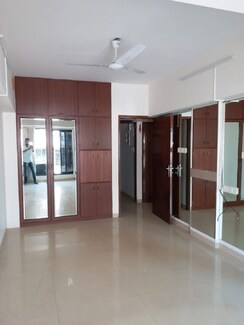 2 BHK +Apartment For Rent in Bandra West