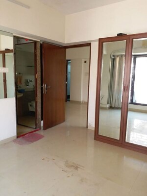Room in 2 BHK Apartment at Bandra West – for Rent