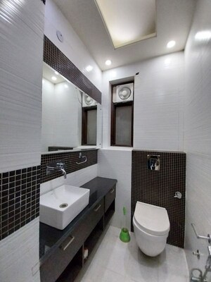 Team Area in 4 BHK Builder Floor at Sector 31 – for Rent