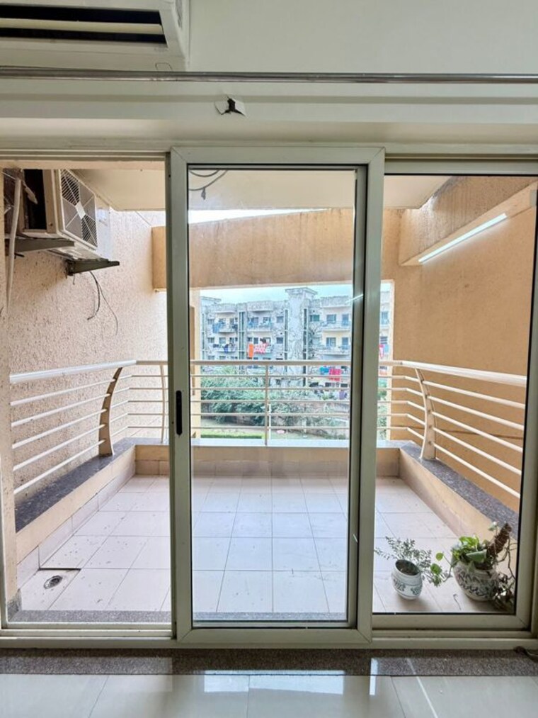 Balcony, sector 20 3 Bedroom 1700 Sq.Ft. Apartment In Sector 20 Panchkula 10702483