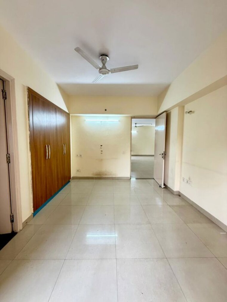 Room, sector 20 3 Bedroom 1700 Sq.Ft. Apartment In Sector 20 Panchkula 10702483
