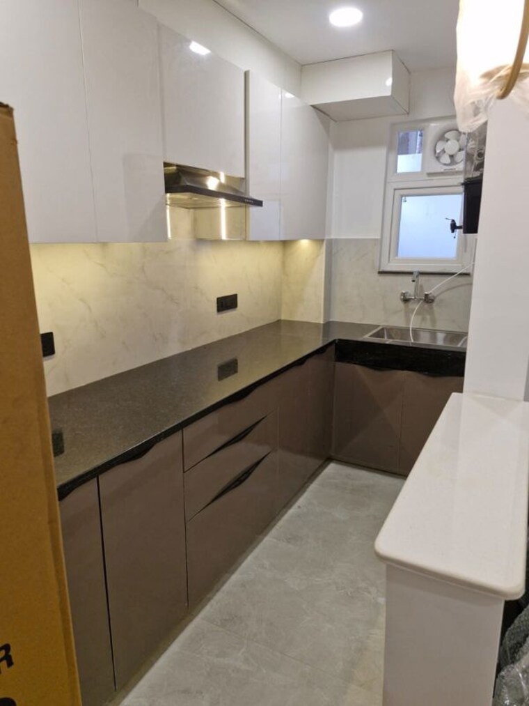 Kitchen, sector 43 3 Bedroom 300 Sq.Yd. Builder Floor In Sector 43 Gurgaon 10702492