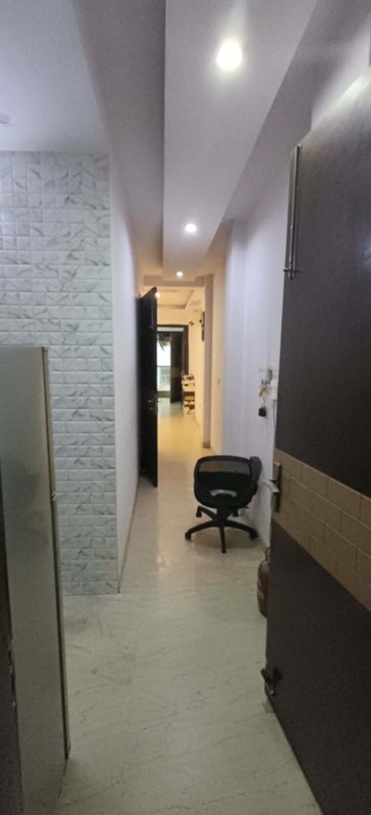 Bathroom, lajpat nagar i 2 Bedroom 900 Sq.Ft. Builder Floor In Lajpat Nagar I Delhi 10702498