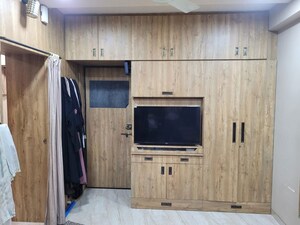 Furnished Amenities in 1 RK Apartment at Hill View CHS Antop HIll, Antop Hill – for Sale