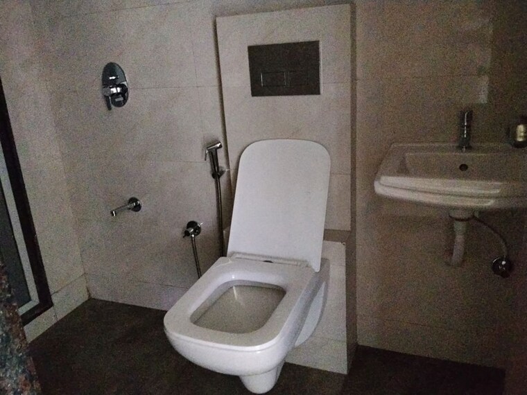 Bathroom, anand-heights 2 Bedroom 800 Sq.Ft. Apartment In Wadala Mumbai 10702514